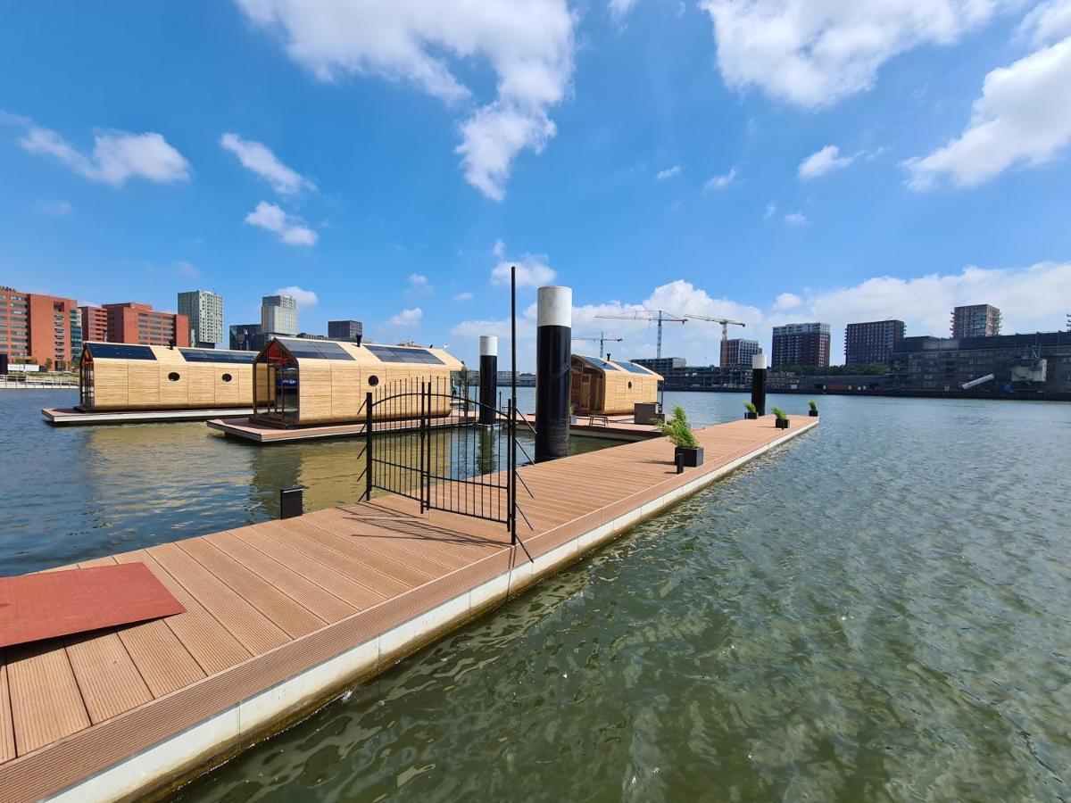 Wikkelboat Nr1 At Floating Rotterdam Rijnhaven Vila Exterior foto