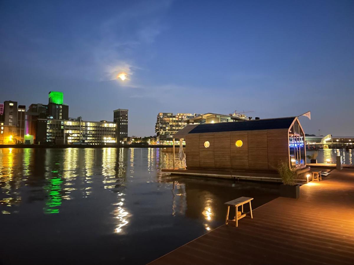 Wikkelboat Nr1 At Floating Rotterdam Rijnhaven Vila Exterior foto